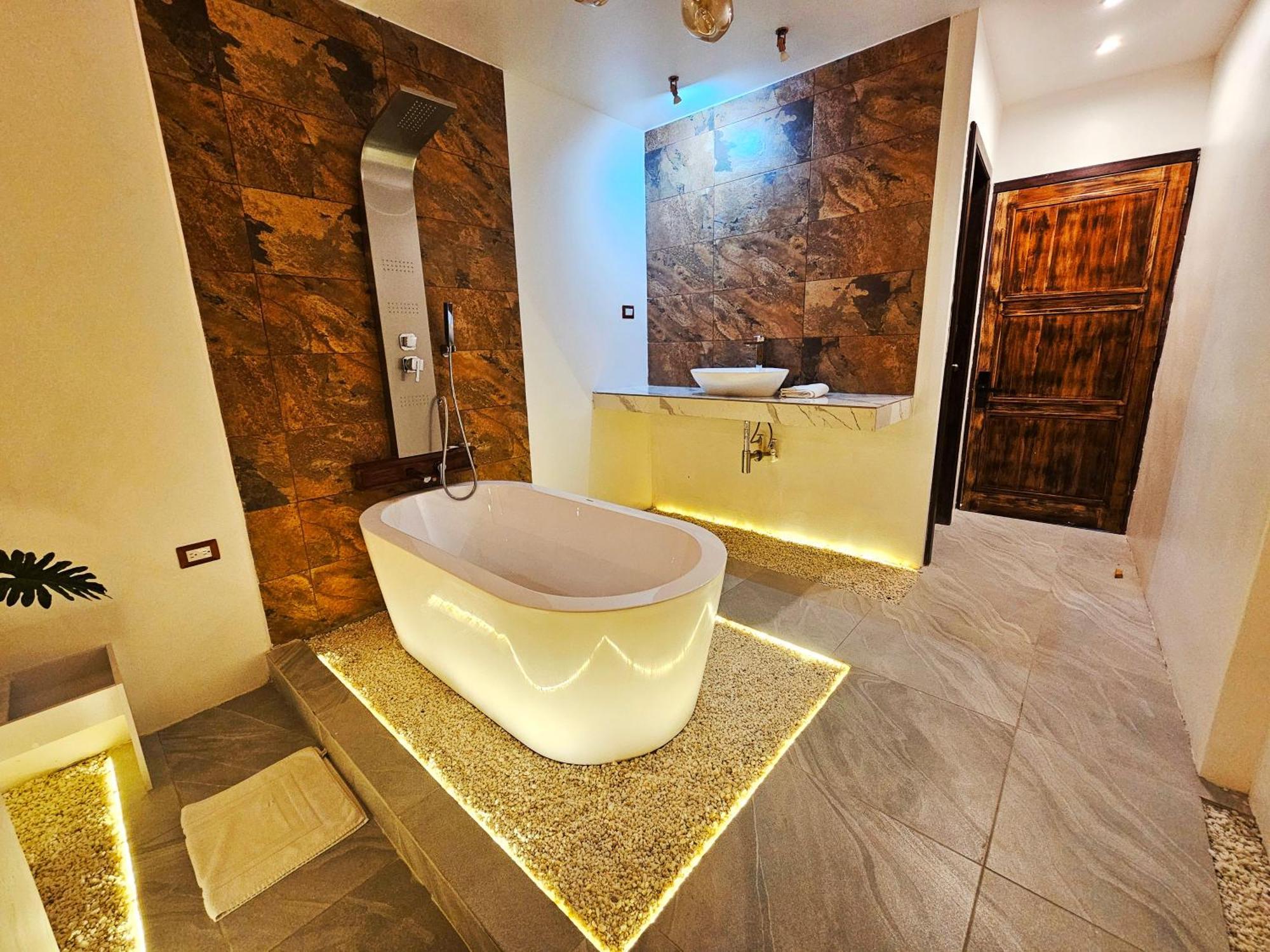 Las Luciernagas Hotel Flores Eksteriør billede